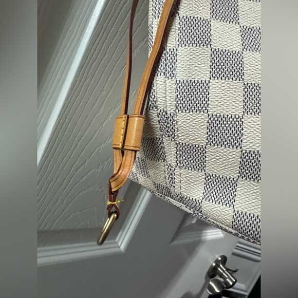 LOUIS VUITTON Damier Azur Neverfull MM - Picture 5 of 16